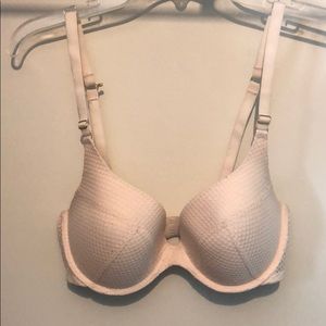 Lively 34D T-shirt bra, barely push-up